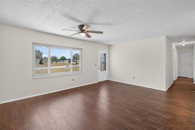 329 OAK TRACK DRIVE, Ocala, FL 34472