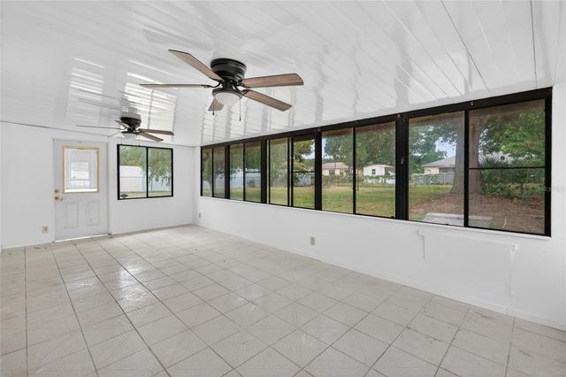 329 OAK TRACK DRIVE, Ocala, FL 34472