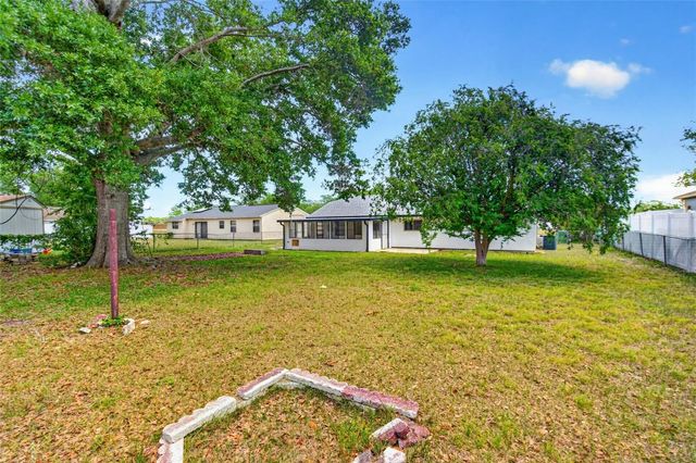 329 OAK TRACK DRIVE, Ocala, FL 34472