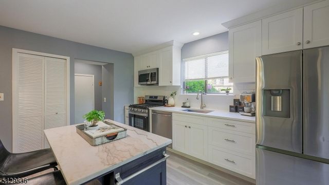 230 Arrowood Way Ondo, Bernards Twp., NJ 07920