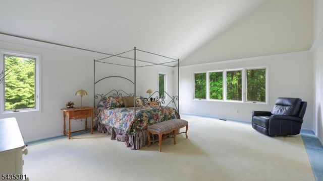 2 Springdale Ln, Warren Twp., NJ 07059