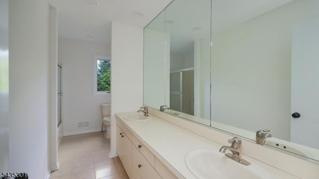 2 Springdale Ln, Warren Twp., NJ 07059