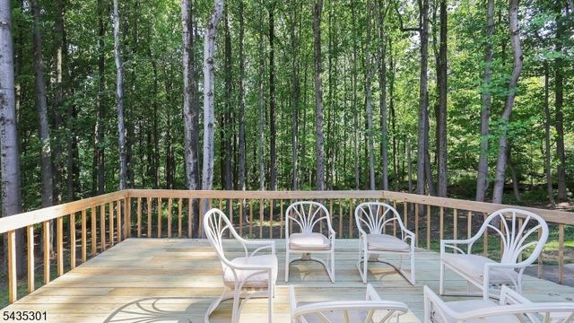 2 Springdale Ln, Warren Twp., NJ 07059