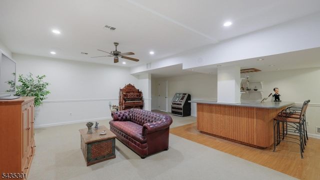 2 Springdale Ln, Warren Twp., NJ 07059