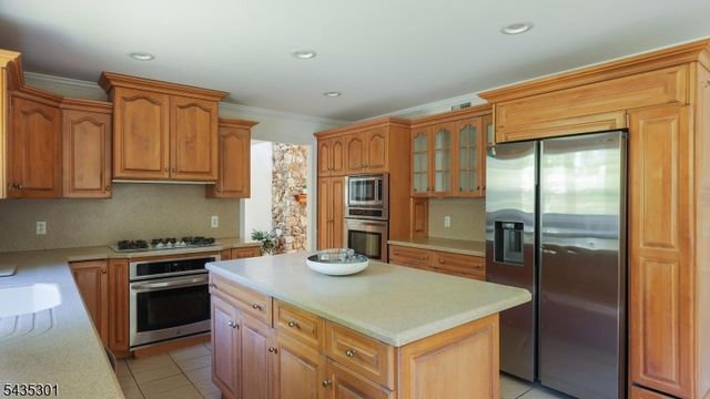 2 Springdale Ln, Warren Twp., NJ 07059