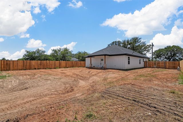 1413 Cloverleaf, Waco, TX 76705
