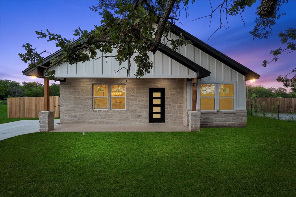 1413 Cloverleaf, Waco, TX 76705