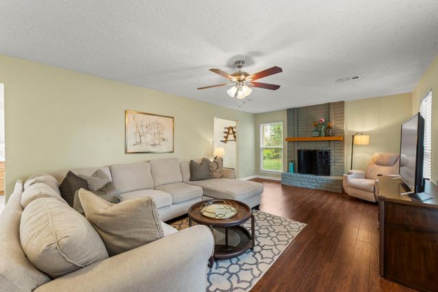 2107 Level Oak Place, The Woodlands, TX 77380