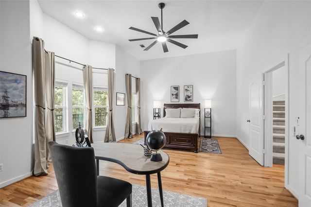 4420 Blossom Street, Houston, TX 77007