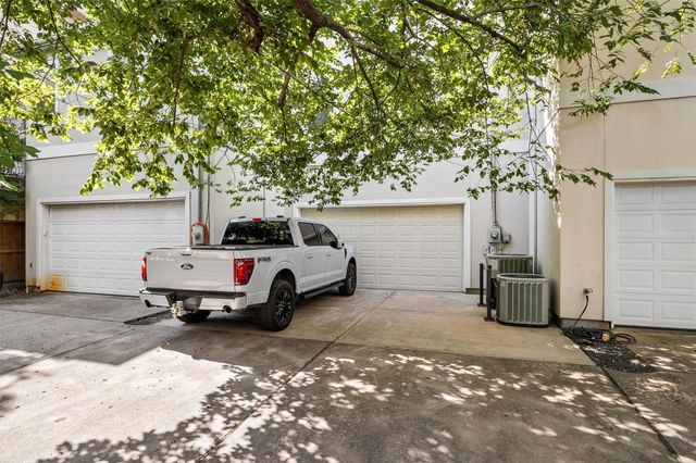 4420 Blossom Street, Houston, TX 77007