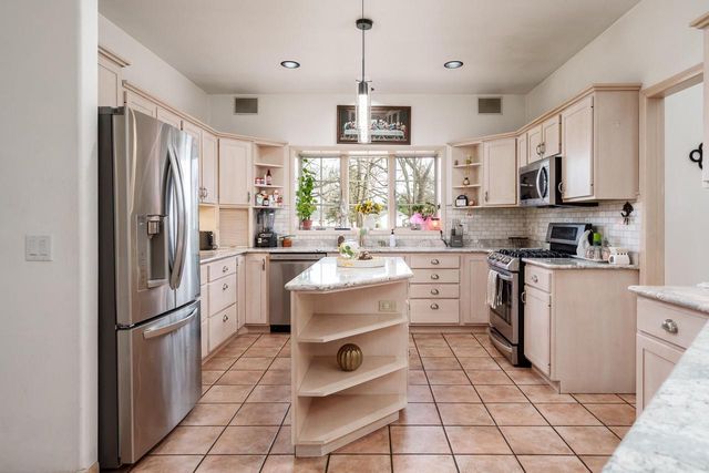 4455 Pheasant Run, Janesville, WI 53546