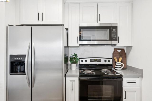 3161 Birmingham Drive 213, Richmond, CA 94806