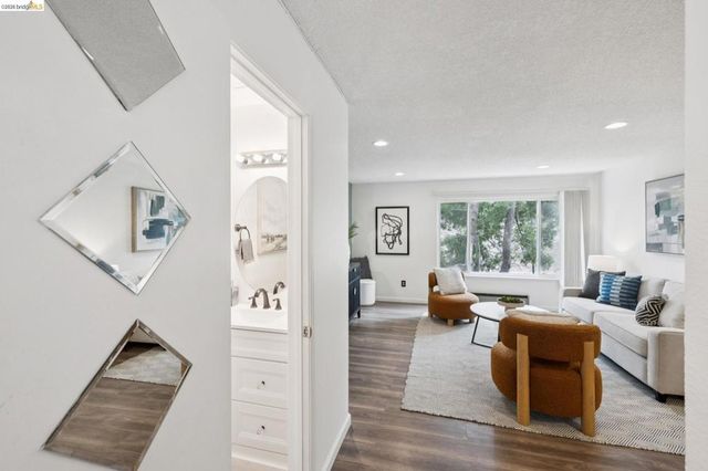 3161 Birmingham Drive 213, Richmond, CA 94806