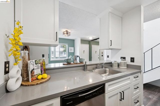 3161 Birmingham Drive 213, Richmond, CA 94806