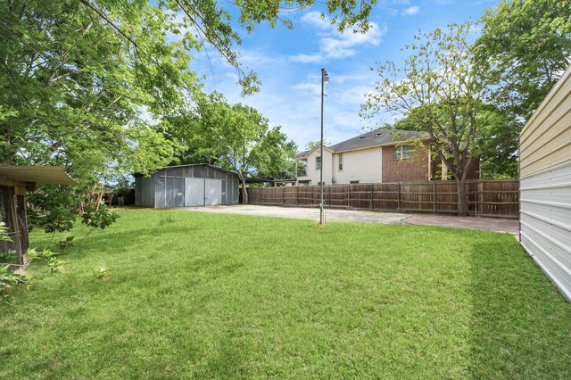 704 Cleo Street, Fresno, TX 77545