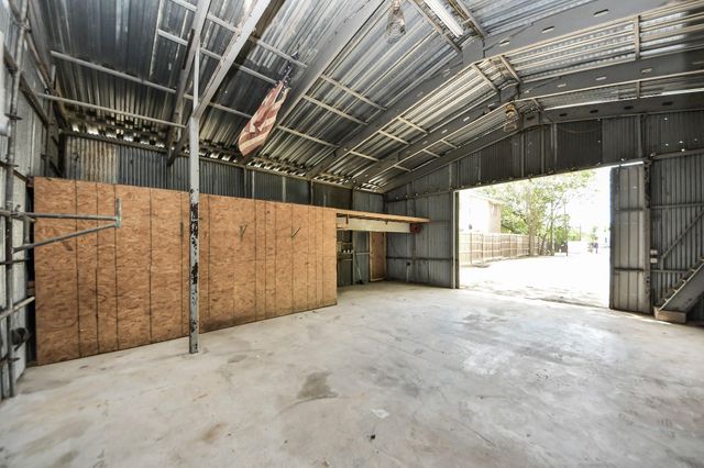 704 Cleo Street, Fresno, TX 77545