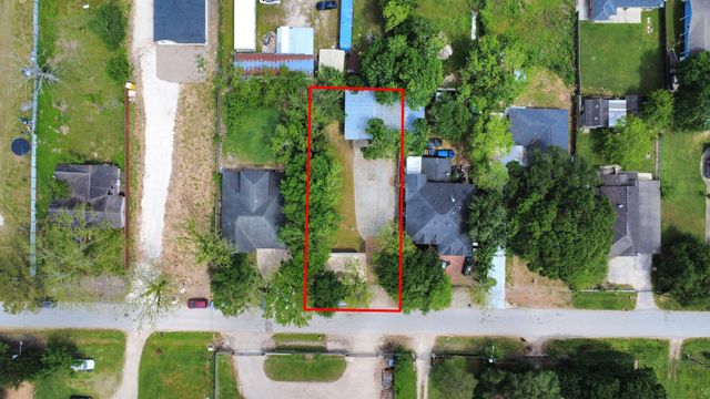 704 Cleo Street, Fresno, TX 77545