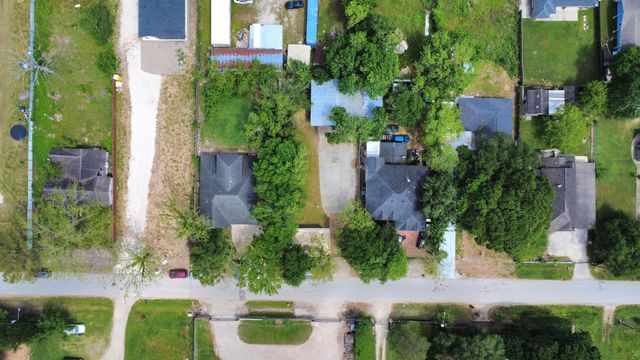 704 Cleo Street, Fresno, TX 77545