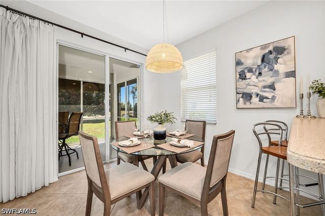 14088 Mirror CT, Naples, FL 34114