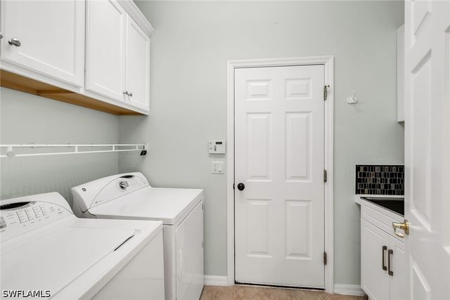 14088 Mirror CT, Naples, FL 34114