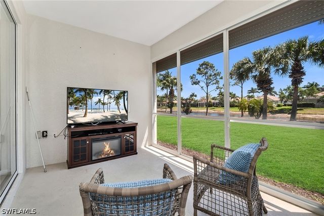 14088 Mirror CT, Naples, FL 34114