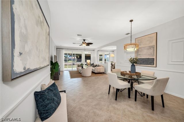 14088 Mirror CT, Naples, FL 34114