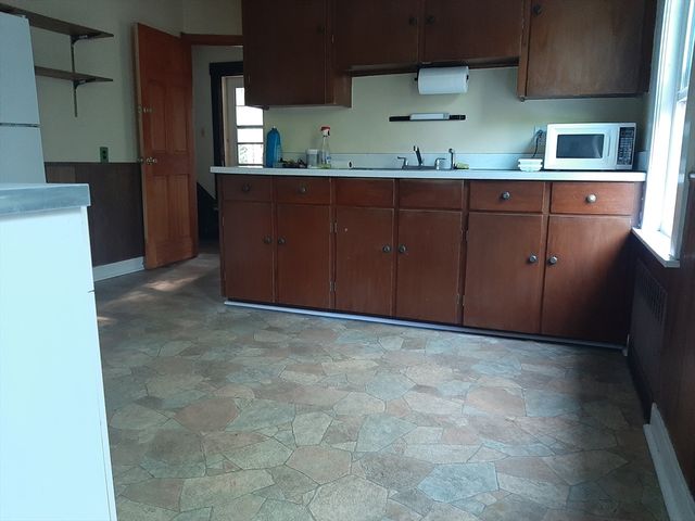 124 Bishop St 1, Framingham, MA 01702
