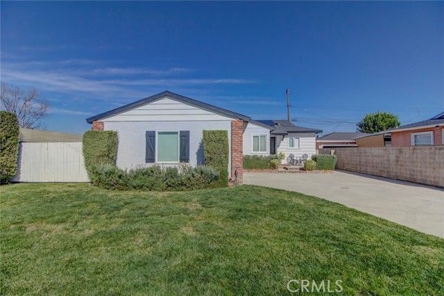 11607 175th, Artesia, CA 90701
