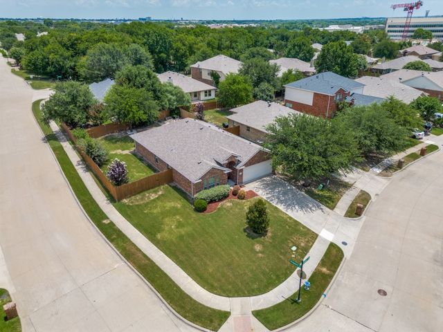 2216 Julian Drive, Mckinney, TX 75071