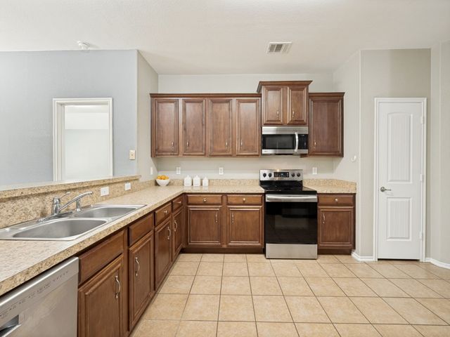 2216 Julian Drive, Mckinney, TX 75071