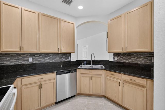 4991 Bonsai Circle 107, Palm Beach Gardens, FL 33418