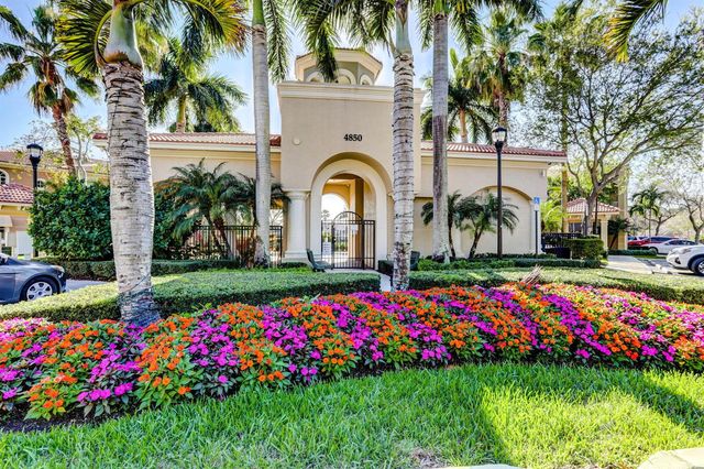 4991 Bonsai Circle 107, Palm Beach Gardens, FL 33418