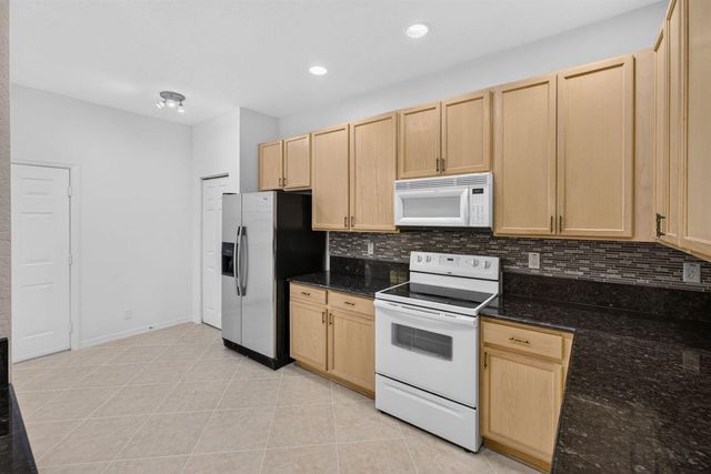 4991 Bonsai Circle 107, Palm Beach Gardens, FL 33418