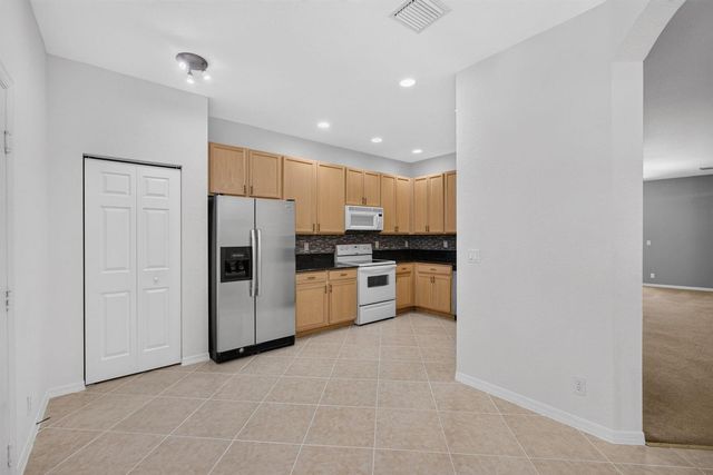 4991 Bonsai Circle 107, Palm Beach Gardens, FL 33418