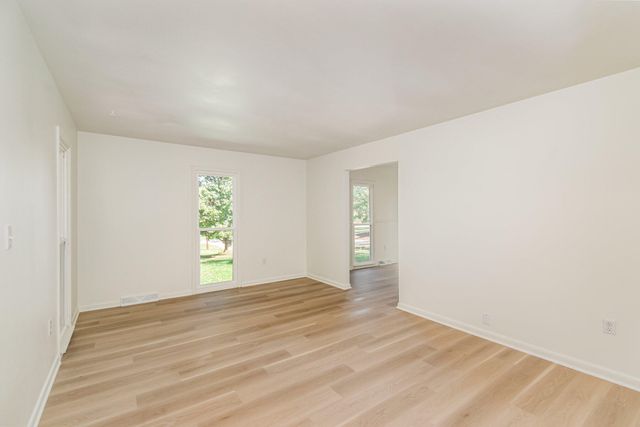 1001 Hicks Pike, Walton, KY 41094