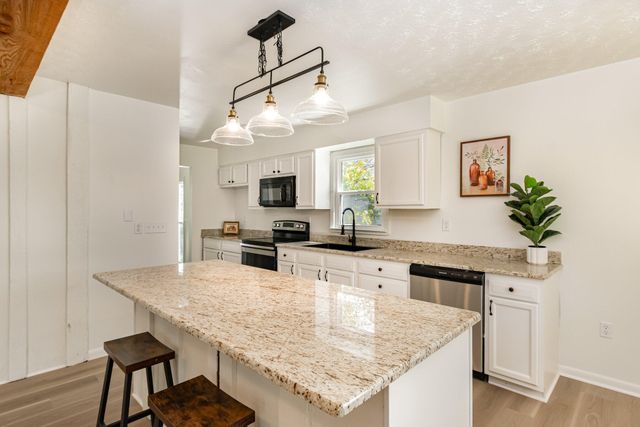 1001 Hicks Pike, Walton, KY 41094