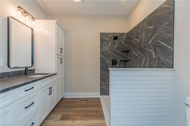 1314 Riverside Drive, Lexington, NC 27292