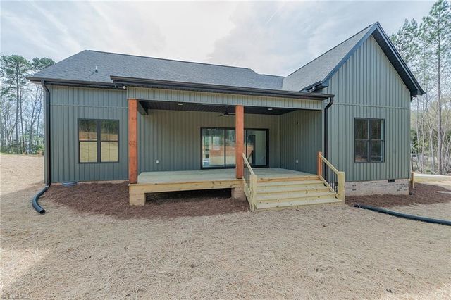 1314 Riverside Drive, Lexington, NC 27292