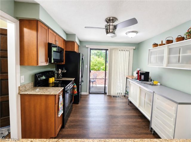 1044 Canyon View Road 703F, Sagamore Hills, OH 44067