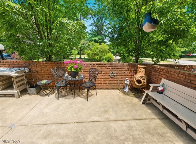 1044 Canyon View Road 703F, Sagamore Hills, OH 44067