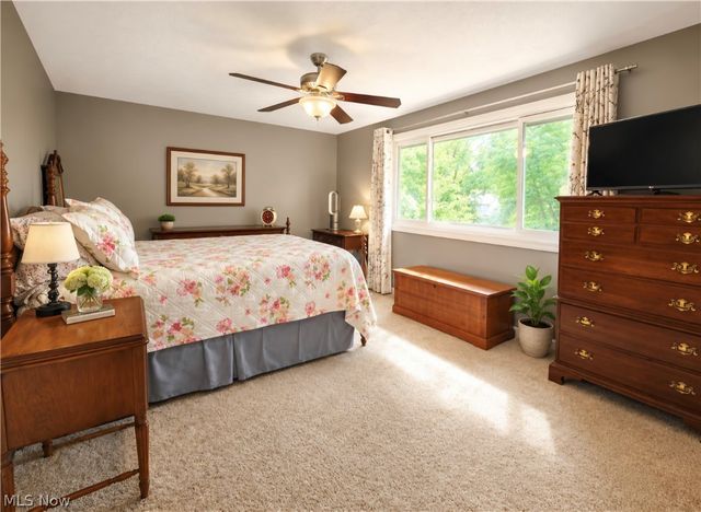 1044 Canyon View Road 703F, Sagamore Hills, OH 44067