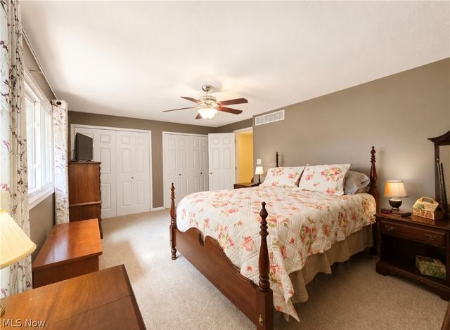1044 Canyon View Road 703F, Sagamore Hills, OH 44067