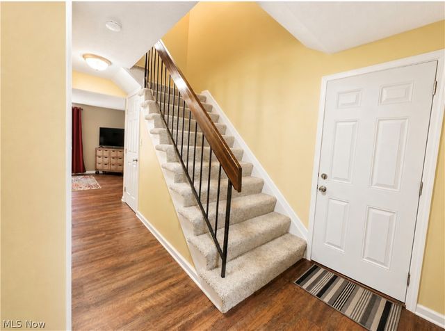 1044 Canyon View Road 703F, Sagamore Hills, OH 44067