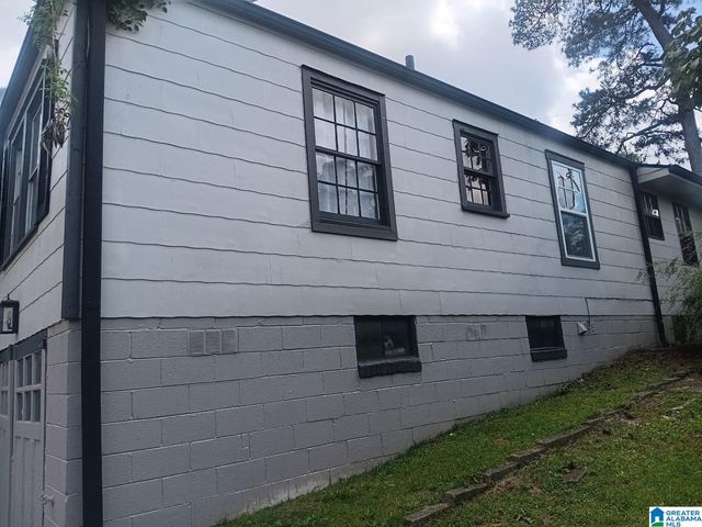 1525 8TH COURT W, Birmingham, AL 35208