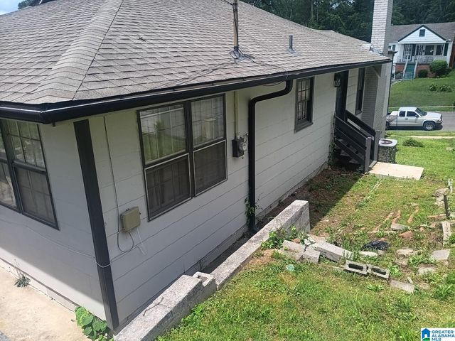 1525 8TH COURT W, Birmingham, AL 35208