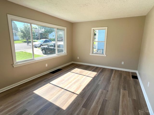 365 Sunset Drive, South Lebanon, OH 45065