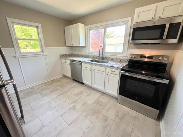 365 Sunset Drive, South Lebanon, OH 45065