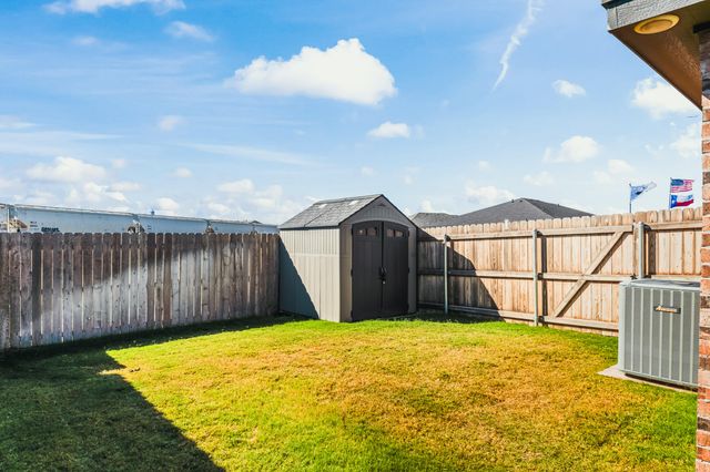 203 Cowboy Lane, Wolfforth, TX 79382