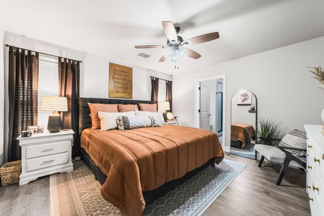 203 Cowboy Lane, Wolfforth, TX 79382