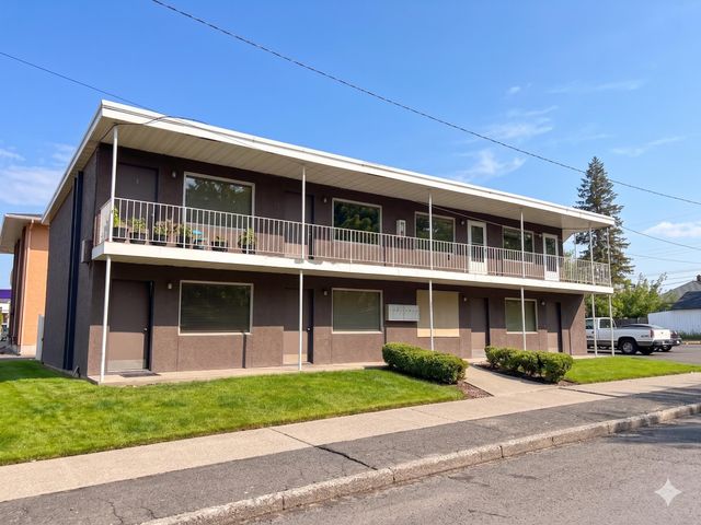 2626 N Hemlock St, Spokane, WA 99205 property photo